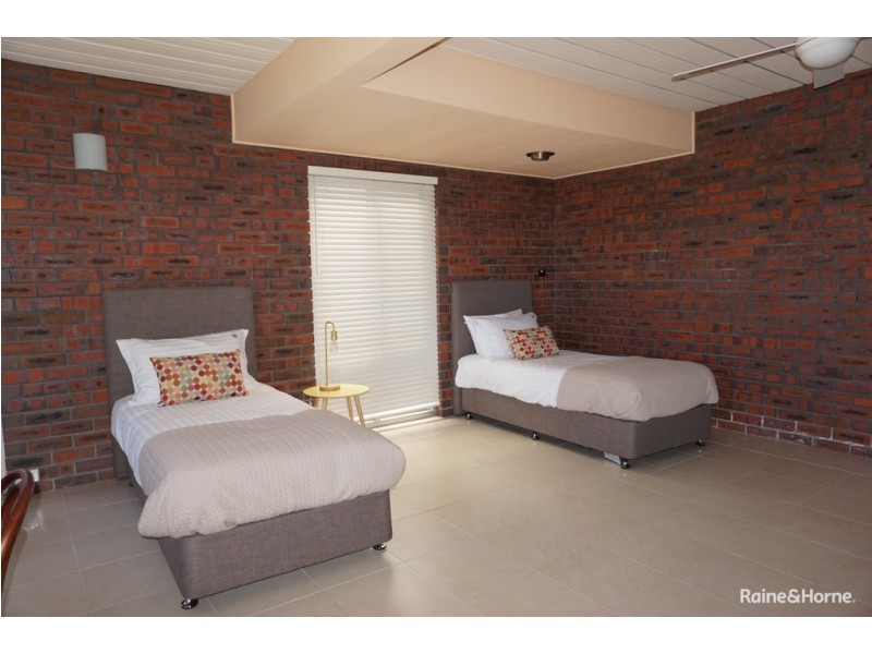 9 Emerald Avenue, Sapphire Beach NSW 2450