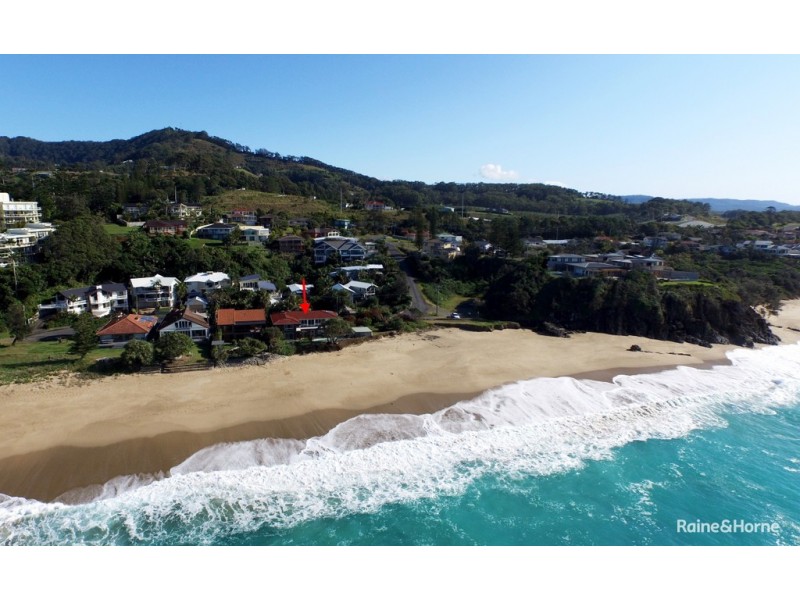 9 Emerald Avenue, Sapphire Beach NSW 2450