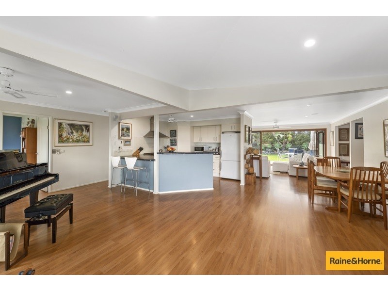 4 Canomie Street, Sapphire Beach NSW 2450