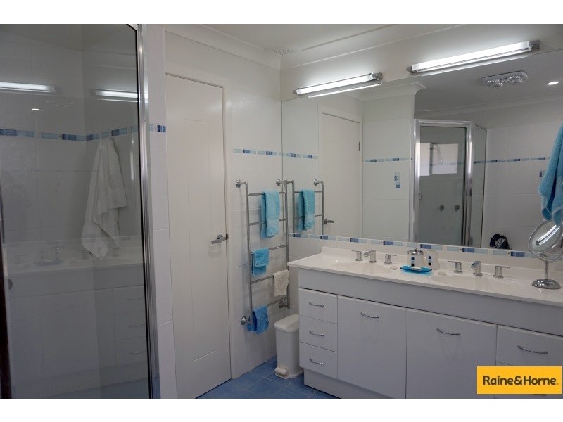 4 Canomie Street, Sapphire Beach NSW 2450