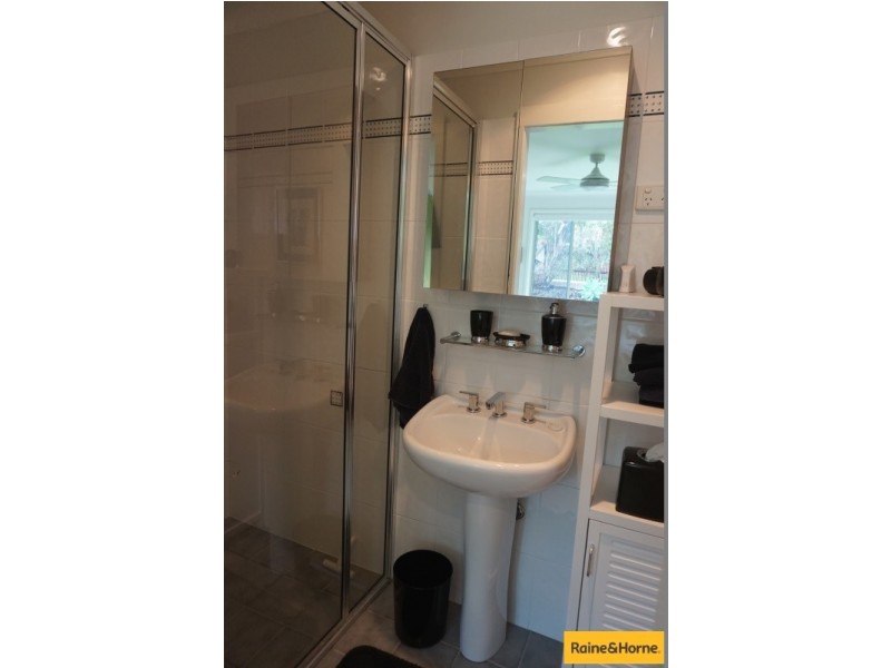 4 Canomie Street, Sapphire Beach NSW 2450