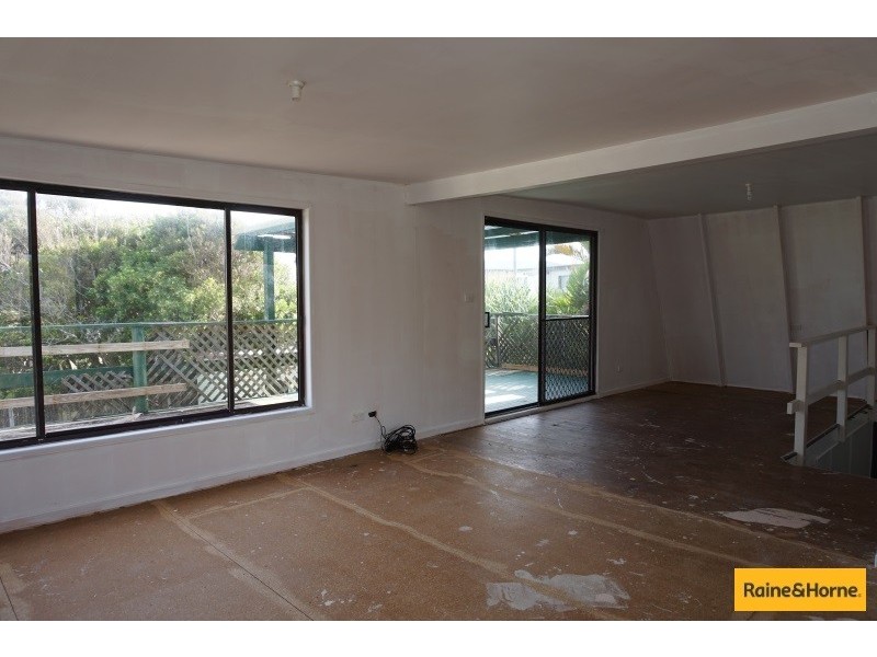 9 Third Avenue, Arrawarra Headland NSW 2456