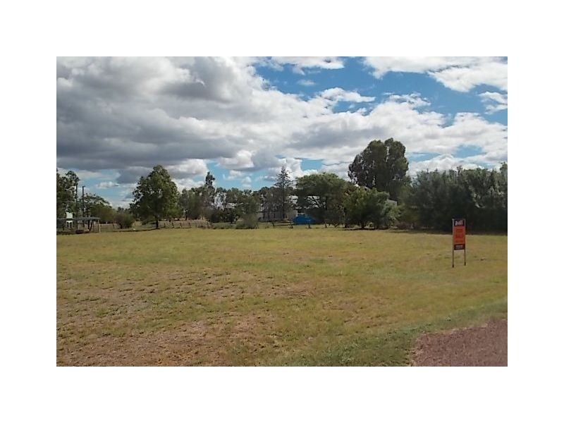 40 WALTER STREET, Blackall QLD 4472