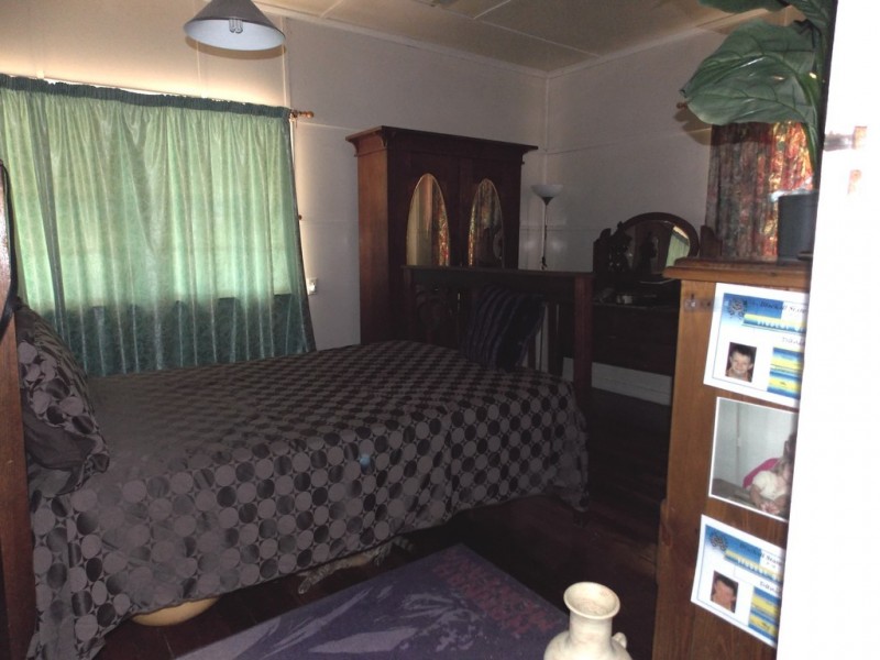 8 ROSE STREET, Blackall QLD 4472