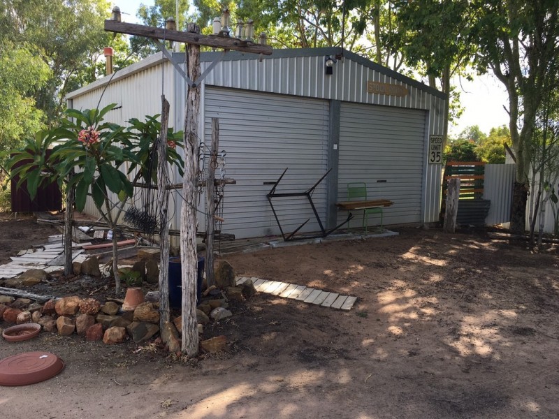 8 ROSE STREET, Blackall QLD 4472