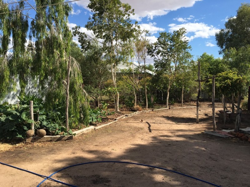 8 ROSE STREET, Blackall QLD 4472