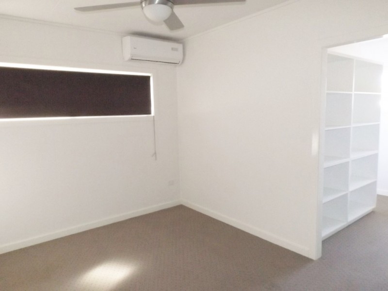 1 Saunders Street, Roma QLD 4455