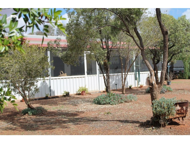 4 Boobialla Street, Yowah QLD 4490