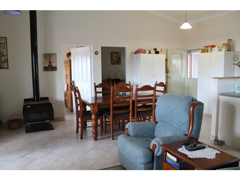 4 Boobialla Street, Yowah QLD 4490