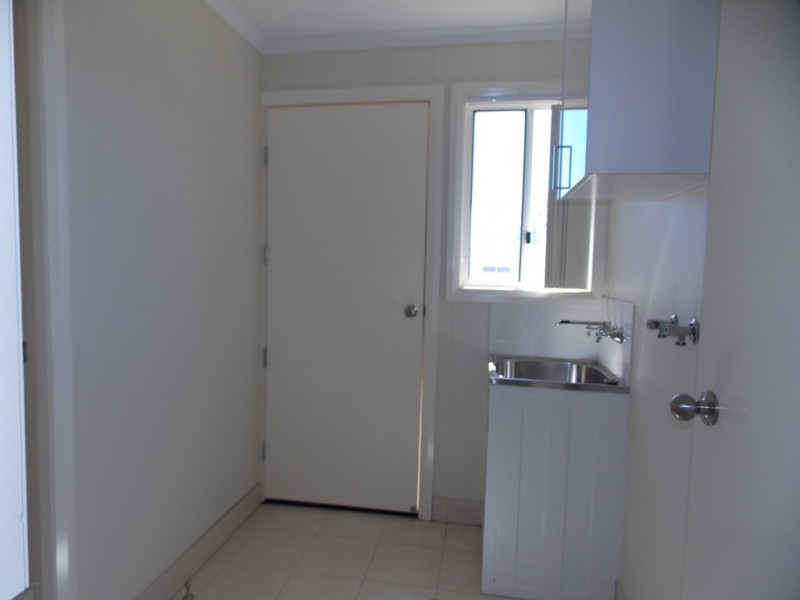 14 ACACIA ST, Blackall QLD 4472