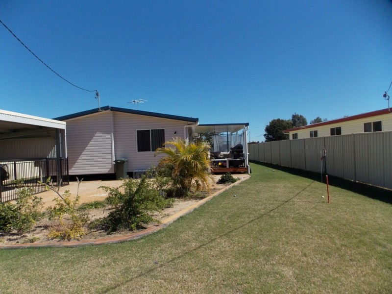 12 ACACIA ST, Blackall QLD 4472