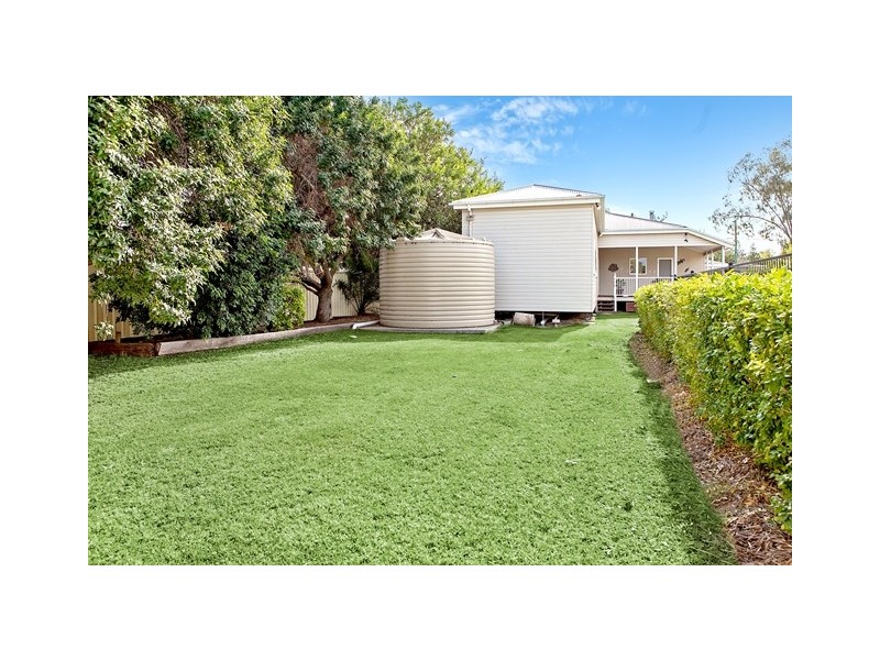 36 Edward Street, Dalby QLD 4405