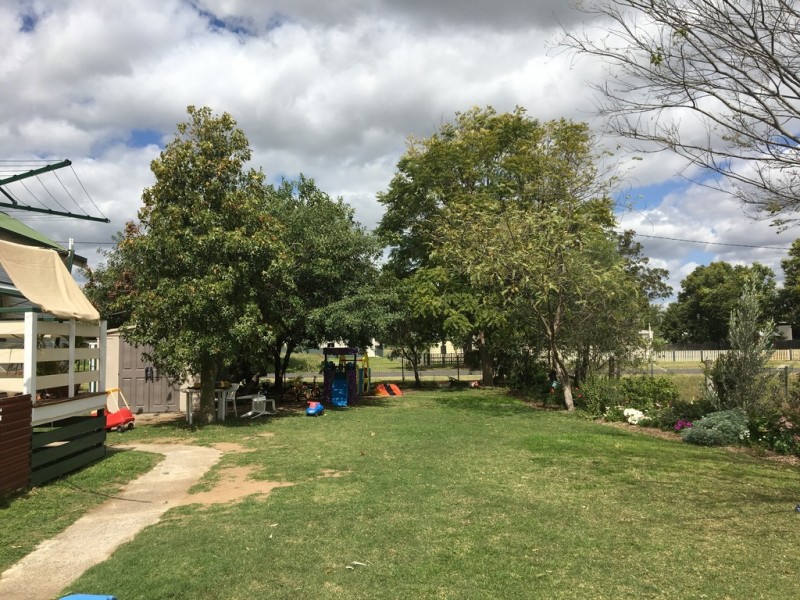 5 Wilson Street, Condamine QLD 4416