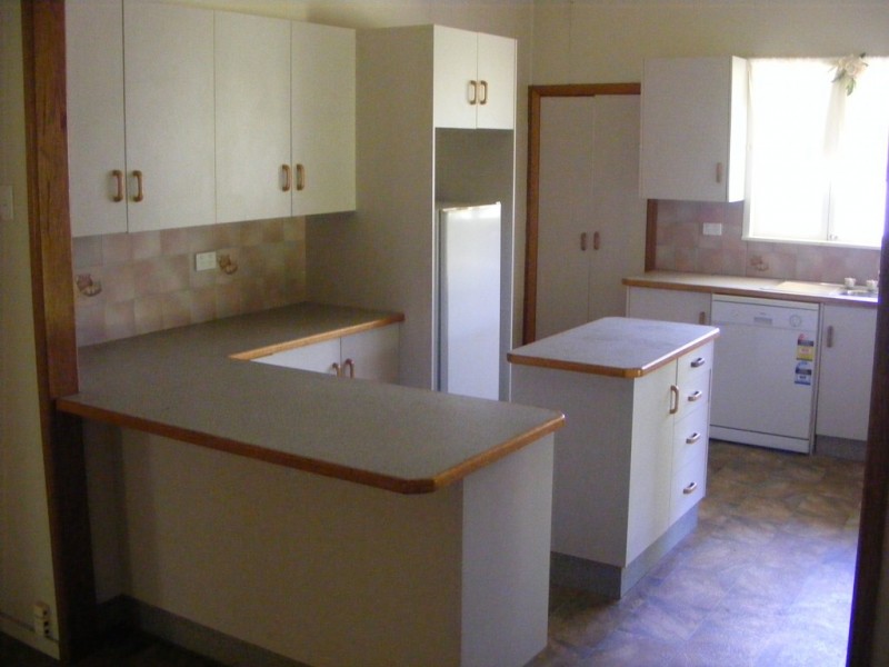 26 ARTHUR ST, Tambo QLD 4478