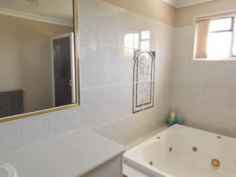 318 Roma Downs Road, Roma QLD 4455