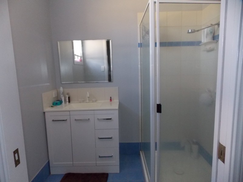 28 BEDFORD ST, Blackall QLD 4472