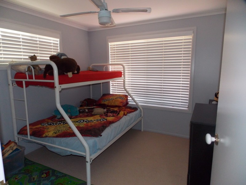 28 BEDFORD ST, Blackall QLD 4472