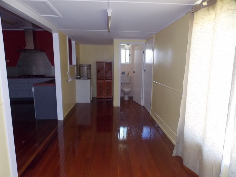 2 GIDYEA STREET, Blackall QLD 4472