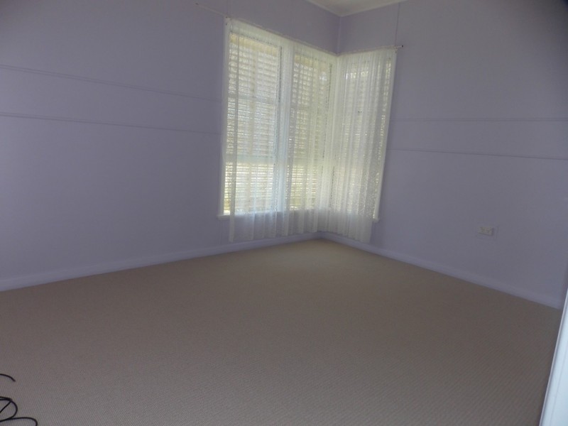 2 GIDYEA STREET, Blackall QLD 4472