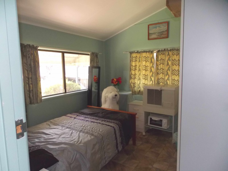 22 CLEMATIS STREET, Blackall QLD 4472