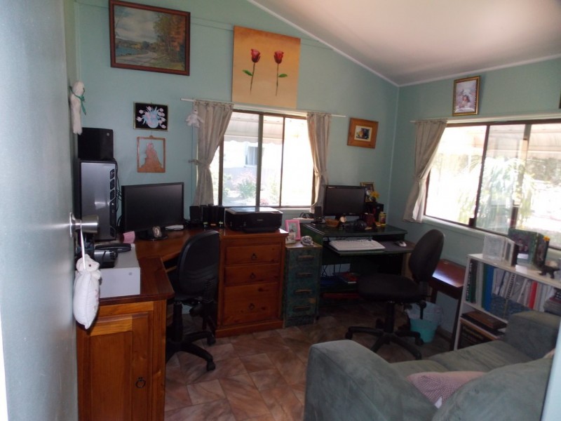 22 CLEMATIS STREET, Blackall QLD 4472