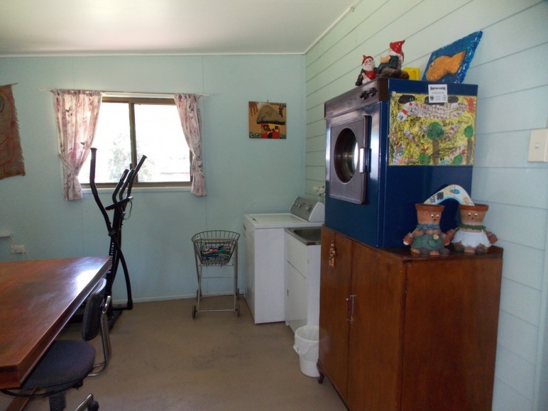 22 CLEMATIS STREET, Blackall QLD 4472