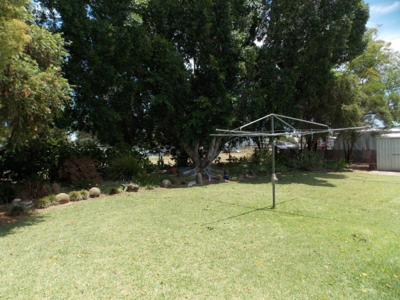 22 CLEMATIS STREET, Blackall QLD 4472