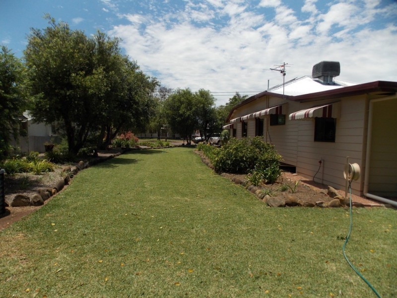 22 CLEMATIS STREET, Blackall QLD 4472