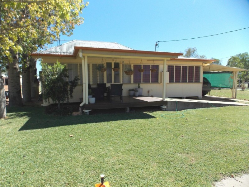 11 ROSE STREET, Blackall QLD 4472