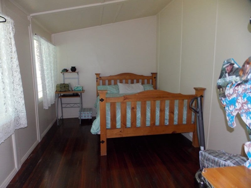 11 ROSE STREET, Blackall QLD 4472