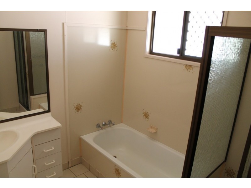 26 Louise Street, Cunnamulla QLD 4490