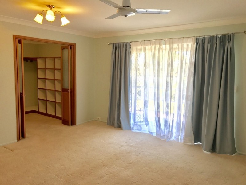 90 Northern Road, Roma QLD 4455