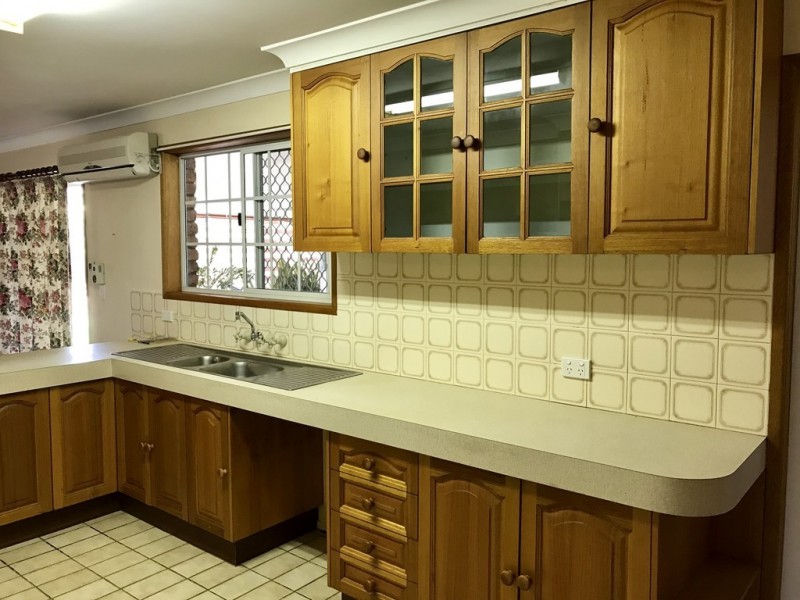 90 Northern Road, Roma QLD 4455