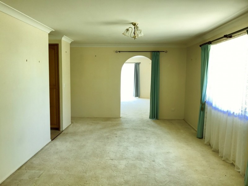 90 Northern Road, Roma QLD 4455