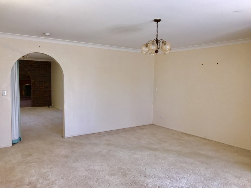 90 Northern Road, Roma QLD 4455