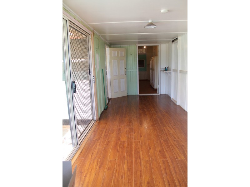 4 McGregor Street, Thargomindah QLD 4492