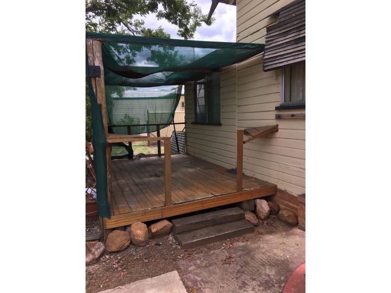 29 Hawkins street, Miles QLD 4415