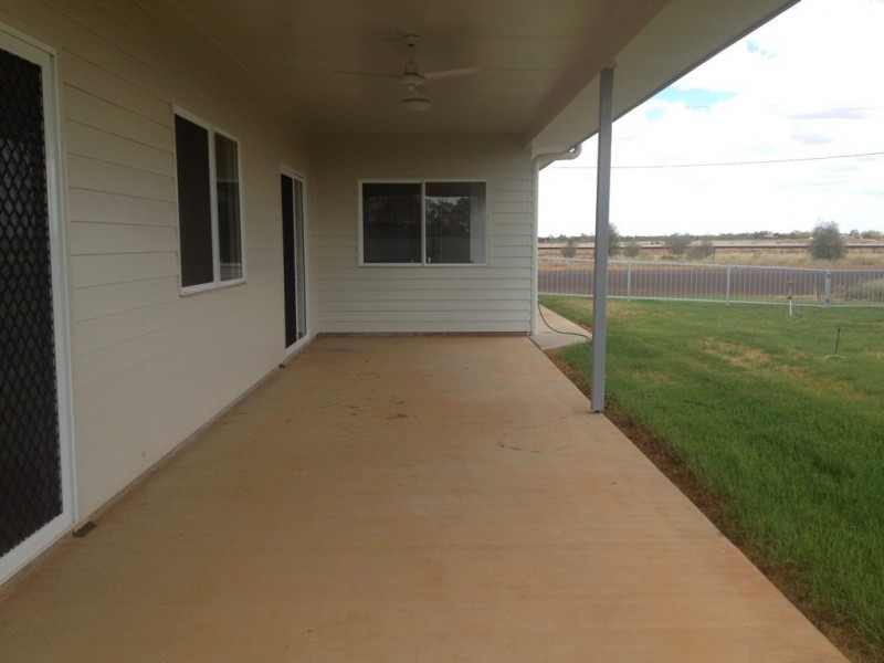10-11 Dukamurra Street, Quilpie QLD 4480