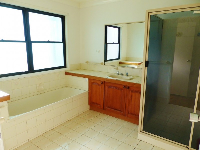 38 Carlyon Street, Mitchell QLD 4465