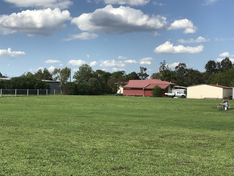 48 Vanessa Drive, Dalby QLD 4405