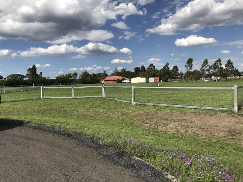 48 Vanessa Drive, Dalby QLD 4405