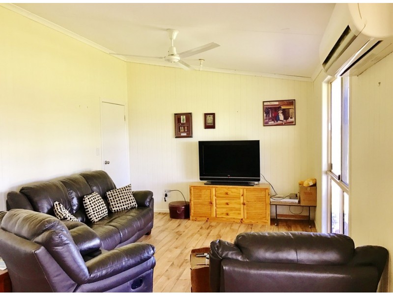 130 Woodside Road, Roma QLD 4455