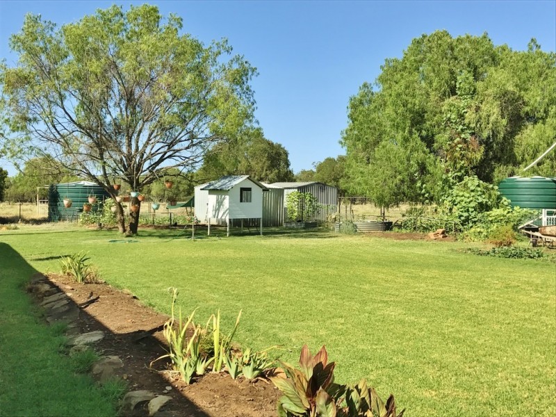 382 Hartleys Lane, Roma QLD 4455