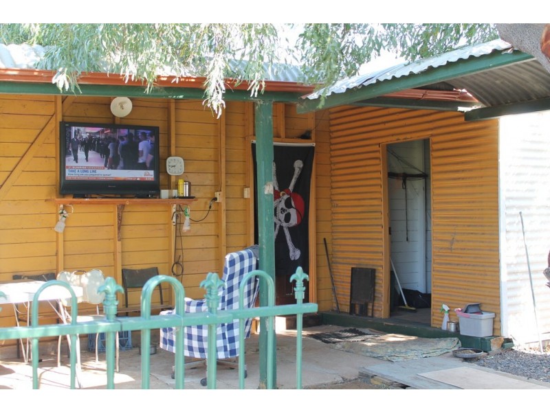 28-30 Wicks Street, Cunnamulla QLD 4490