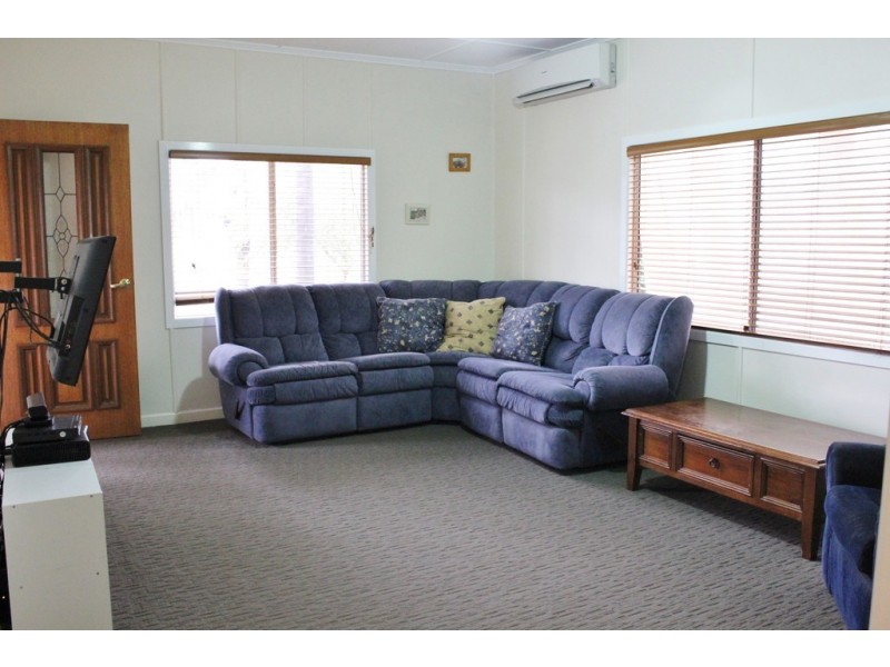 21 Timbury Street, Roma QLD 4455