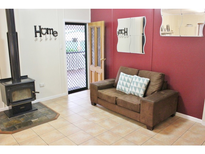 21 Timbury Street, Roma QLD 4455