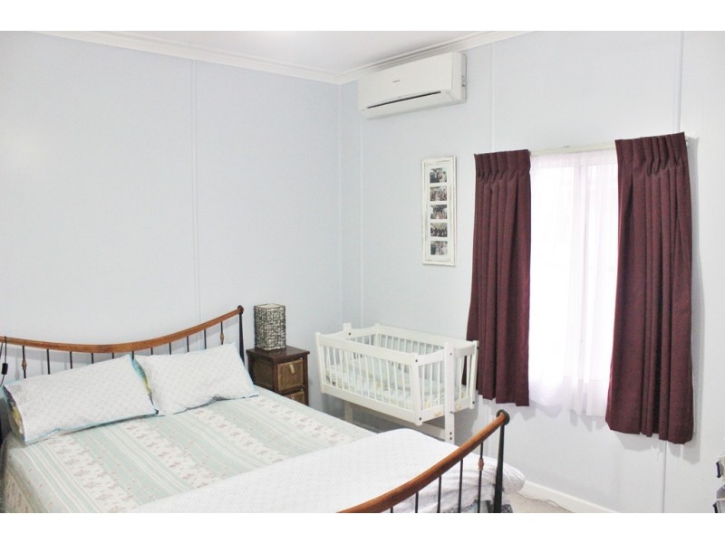 21 Timbury Street, Roma QLD 4455