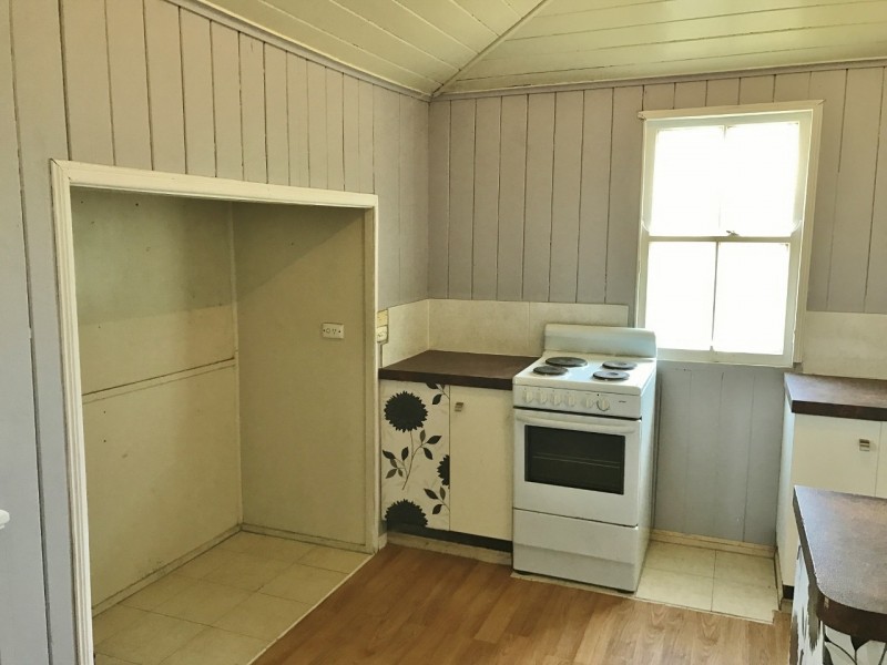 49 Gregory Street, Roma QLD 4455