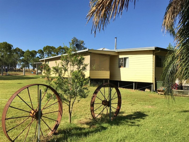 407 Lanreef Road, Roma QLD 4455