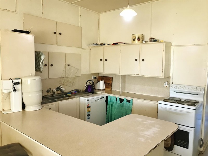 407 Lanreef Road, Roma QLD 4455